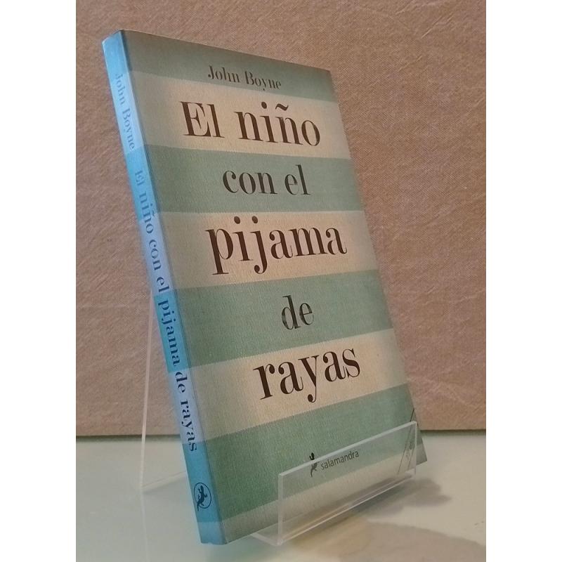 El niño con el pijama de rayas